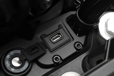 Мотоцикл QJ SRT 800 SX Мотоцикл QJ SRT 800 SX