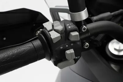 Мотоцикл QJ SRT 800 SX Мотоцикл QJ SRT 800 SX