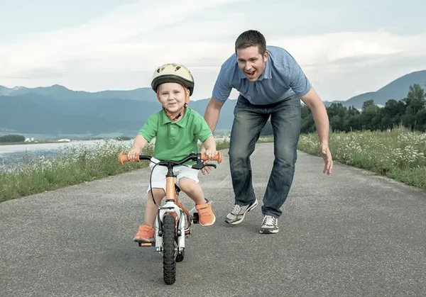 Как научить ребенка ездить на велосипеде - лучшие практические советы